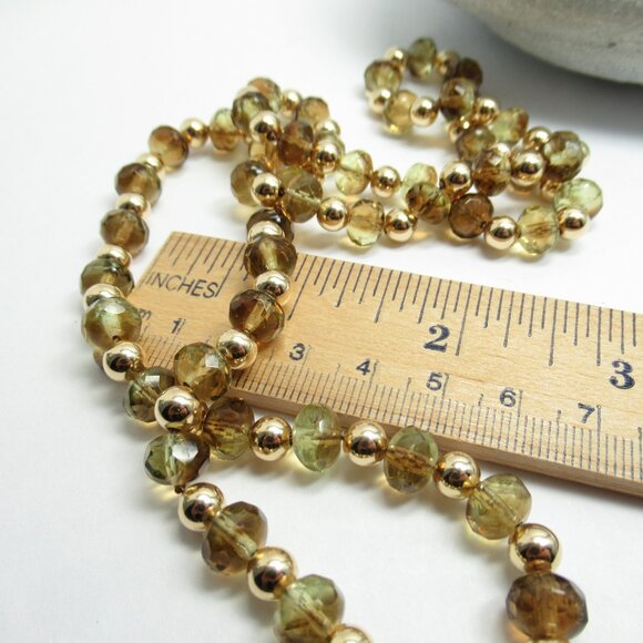 Gold and Uranium glass bead necklace - Picture 9 of 12